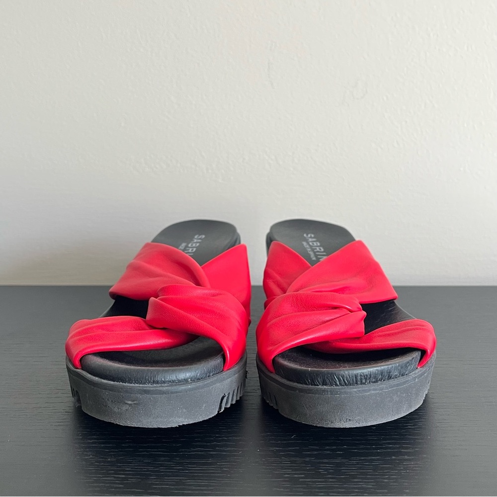 Sabrinas Womens 5.5 (36) Genuine Leather Red Sandals Shoes Wedge Slip On Spain - Picture 11 of 16